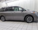 Image #1 of 2020 Toyota Sienna XLE